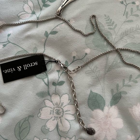 Necklace - Picture 4 of 5